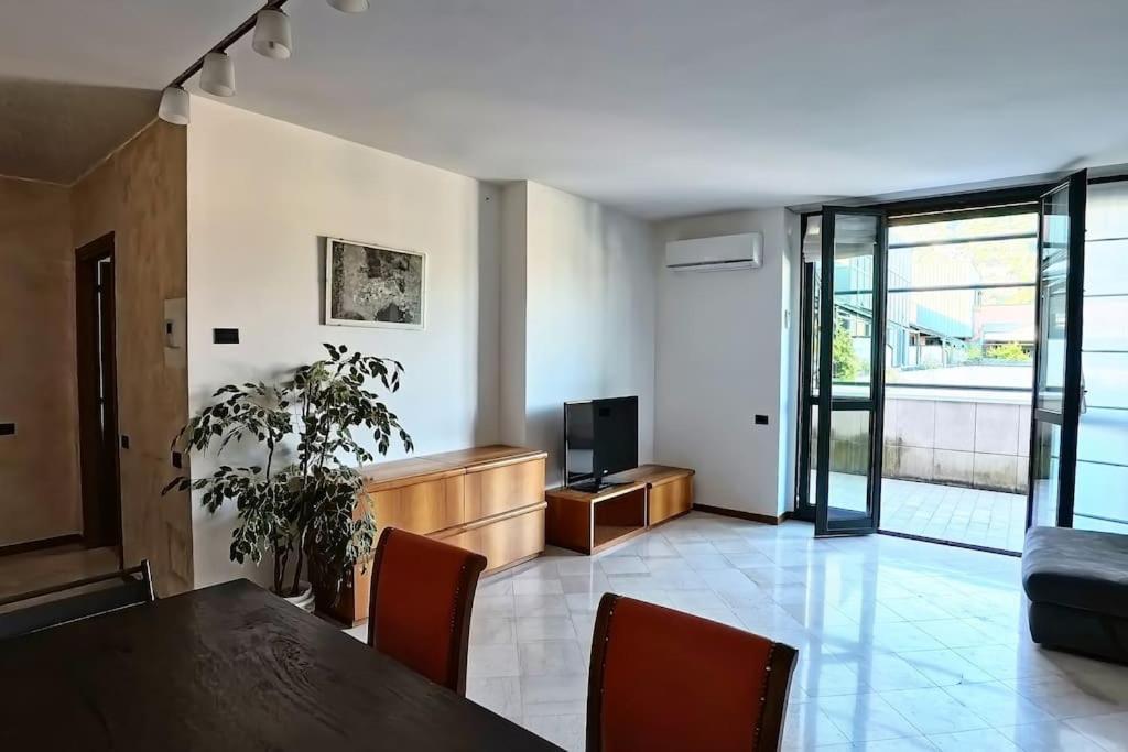 Appartamento Como Con Free Parking E Wifi Esterno foto